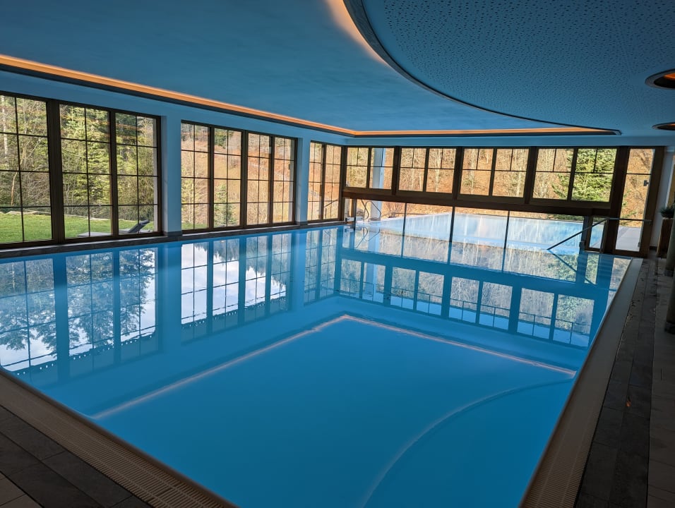 Pool Wellnesshotel Forsthaus Auerhahn