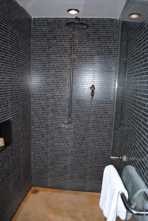 Dusche Spa-Villa 909 Le Vimarn Cottages & Spa