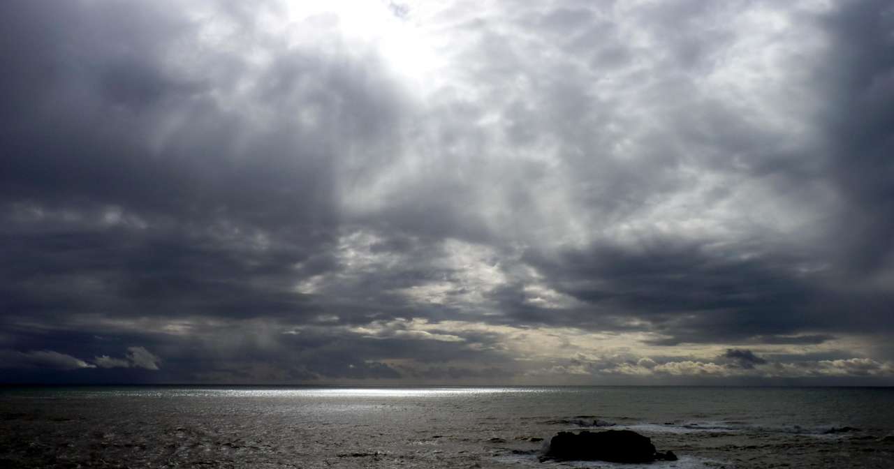 Kurze Wolkenauflockerung Granada Luxury Okurcalar