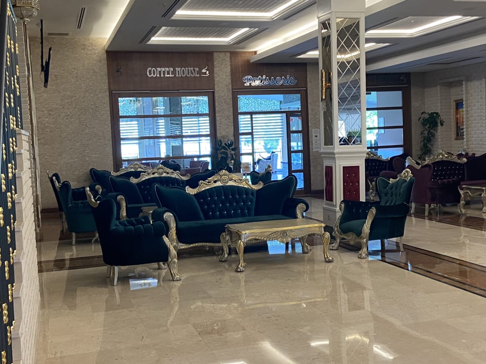 Lobby Dream World Palace Hotel