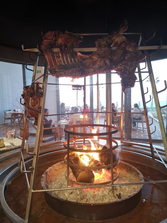 Gastro The Royal Senses Resort, Curio Collection by Hilton