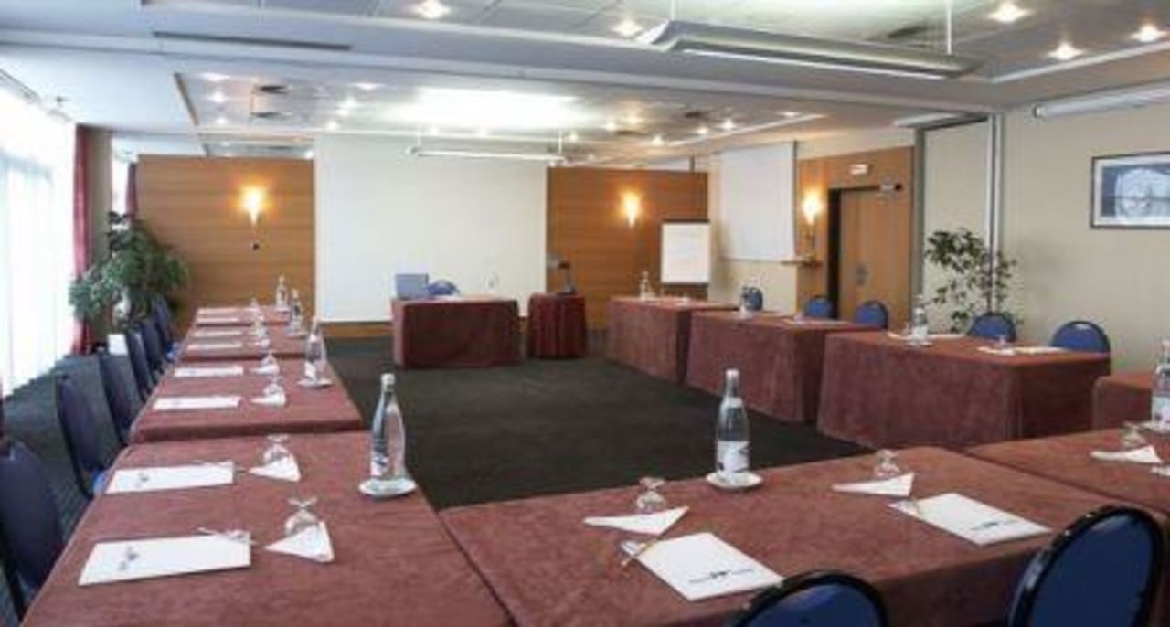 Salle de  réunion Hotel Oceania Nantes