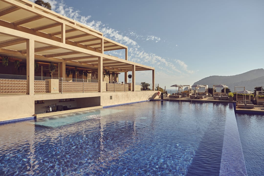 Pool Zafiro Palace Andratx