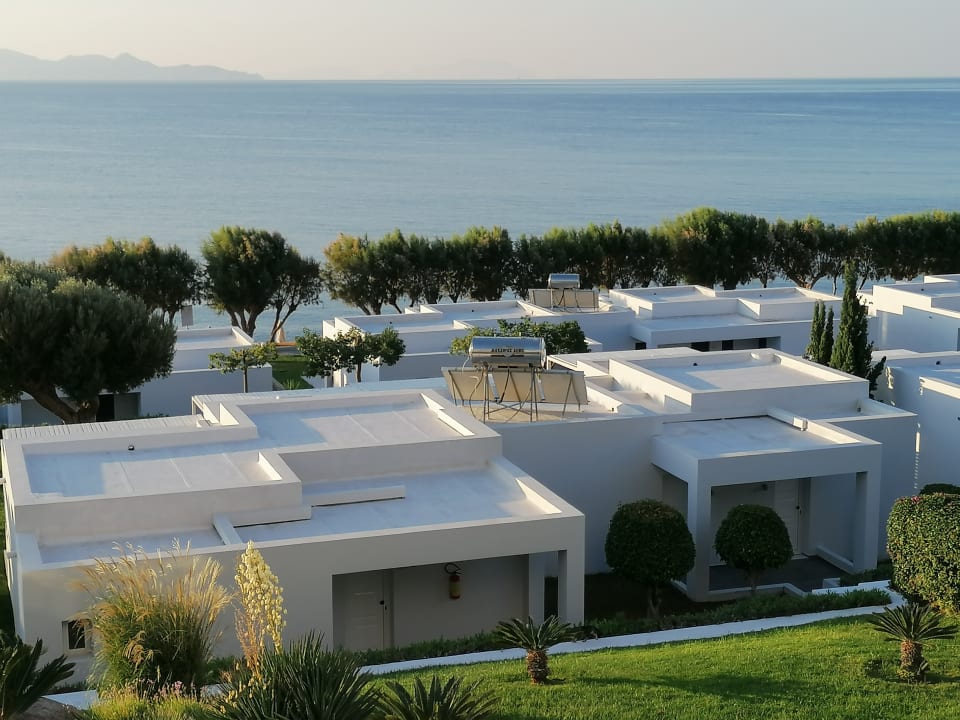 Strand Dimitra Beach Hotel & Suites