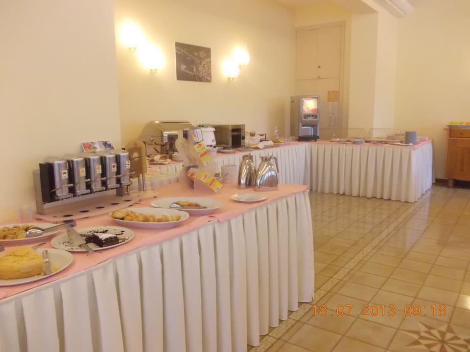 Frühstücksbuffet Hotel Terminus & Garda