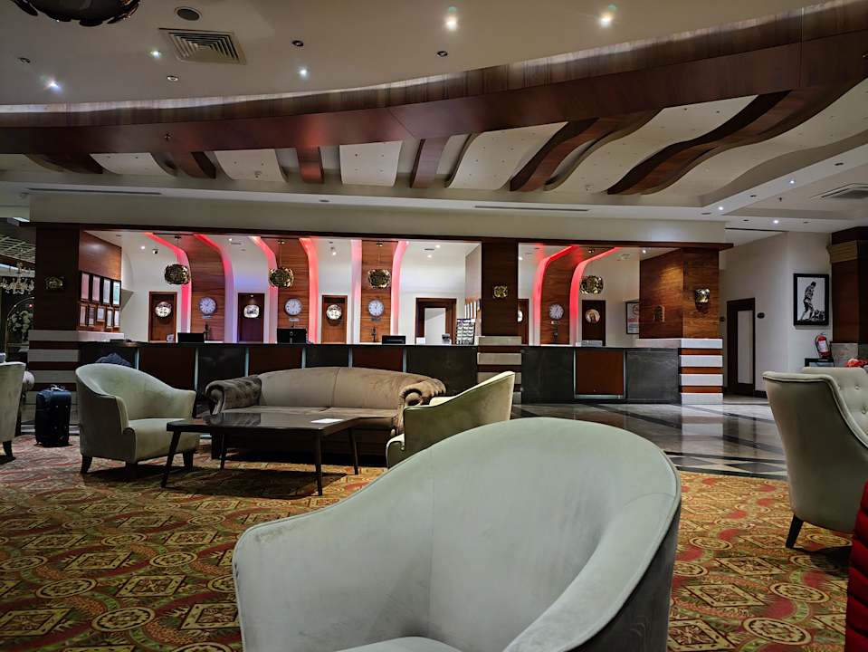 Lobby Dizalya Palm Garden