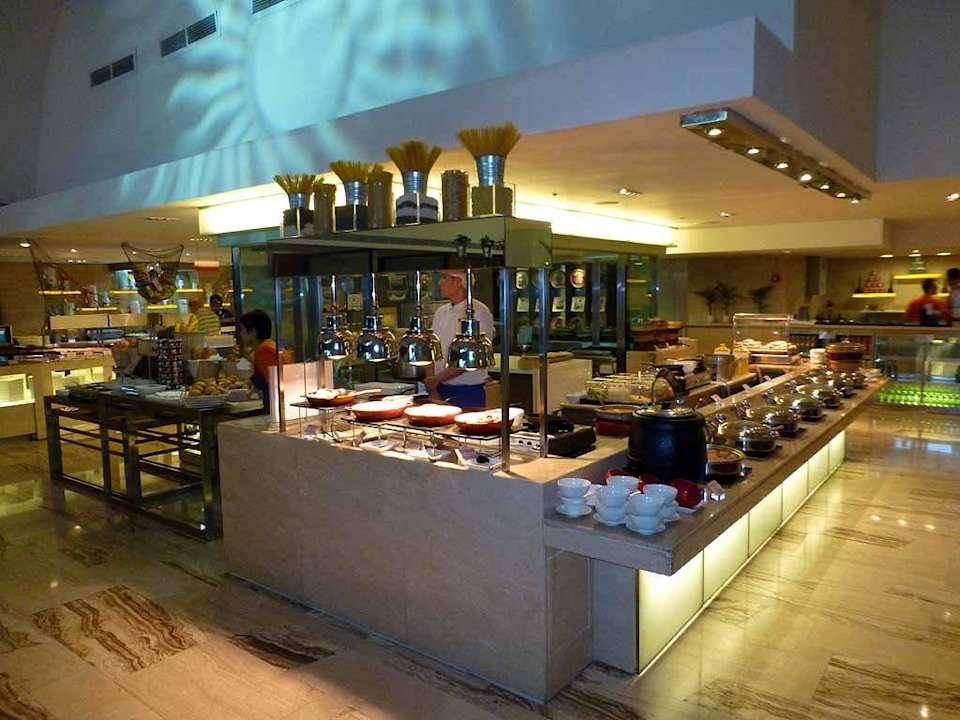 Hervorragendes Büffet im Restaurant Hotel Traders Kuala Lumpur