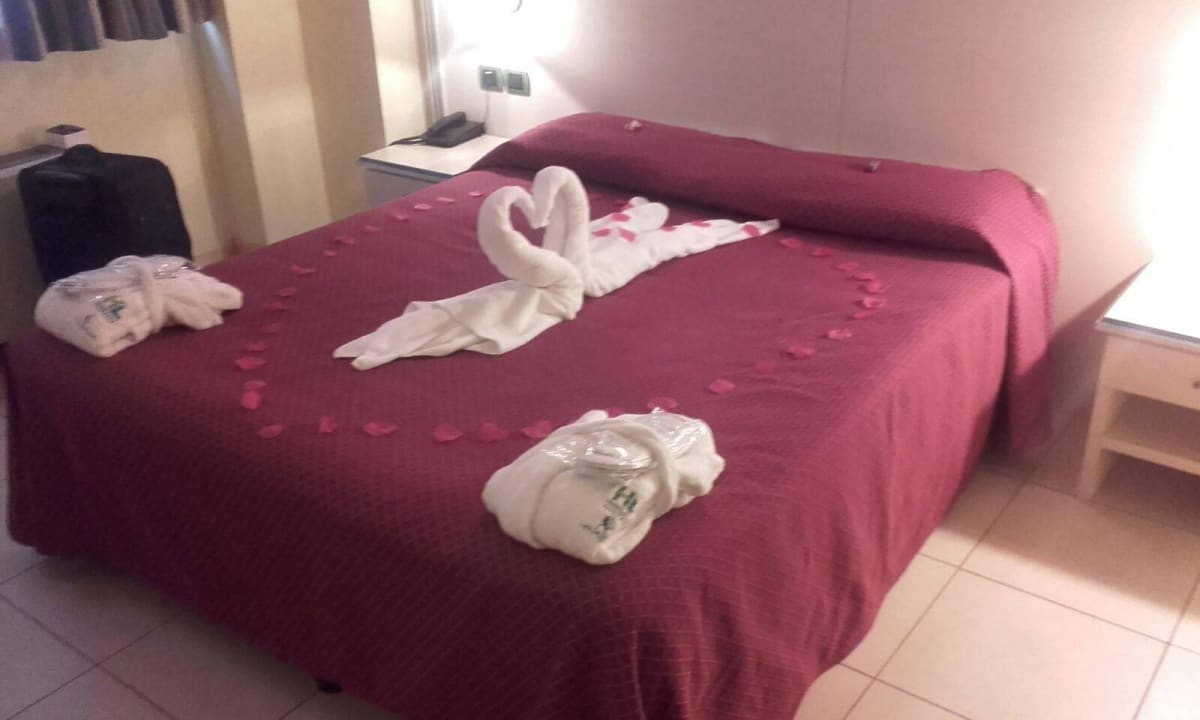 Bett Hotel Lovere Resort & Spa