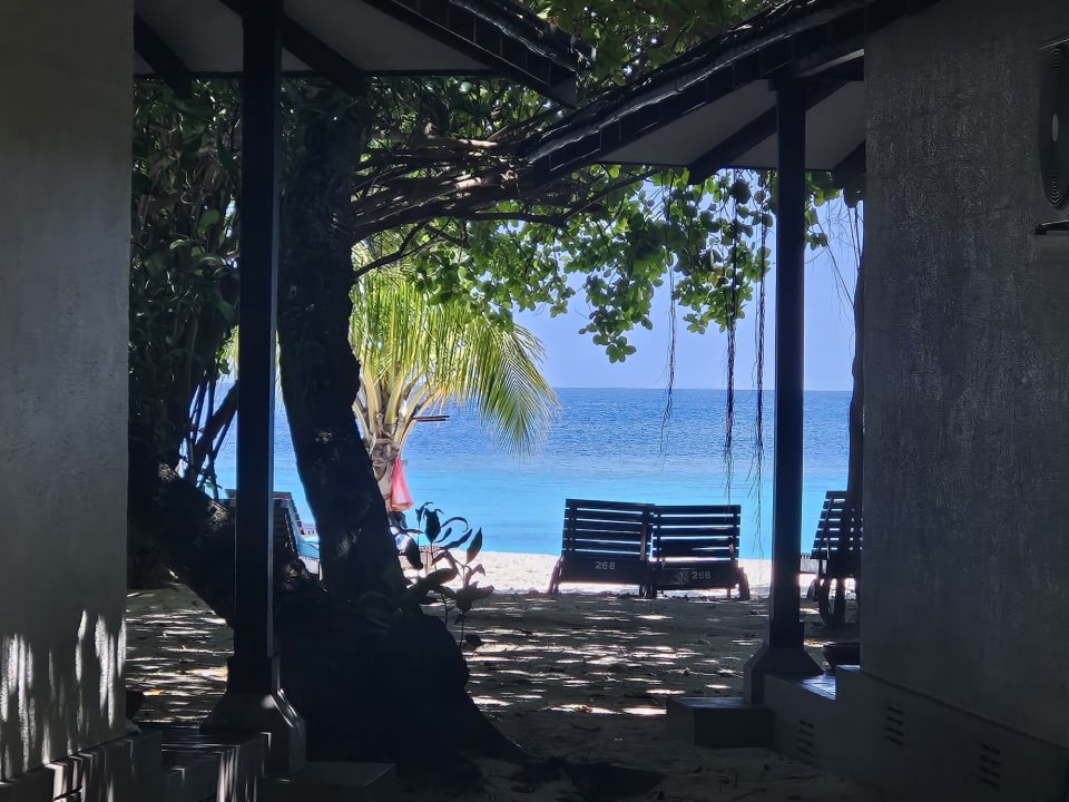 Strand Adaaran Select Meedhupparu Island Resort - Premium All Inclusive