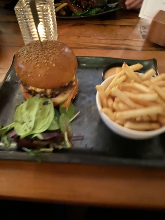 Gastro The Clerk & Well Pub & Rooms