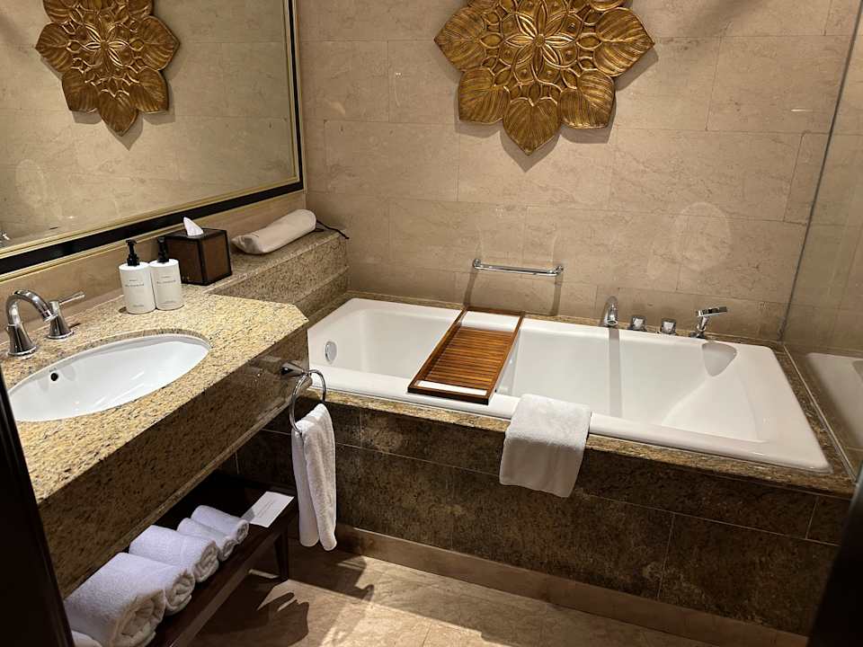 Zimmer InterContinental Bali Resort