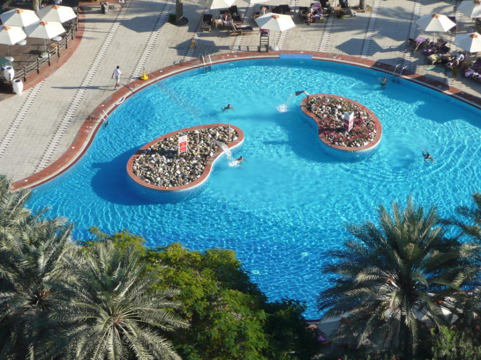Pool Hotel Le Meridien Al Aqah Beach Resort