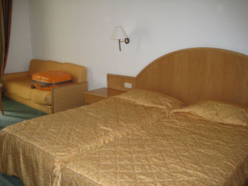unser Riesenzimmer Hotel El Mouradi Skanes Beach