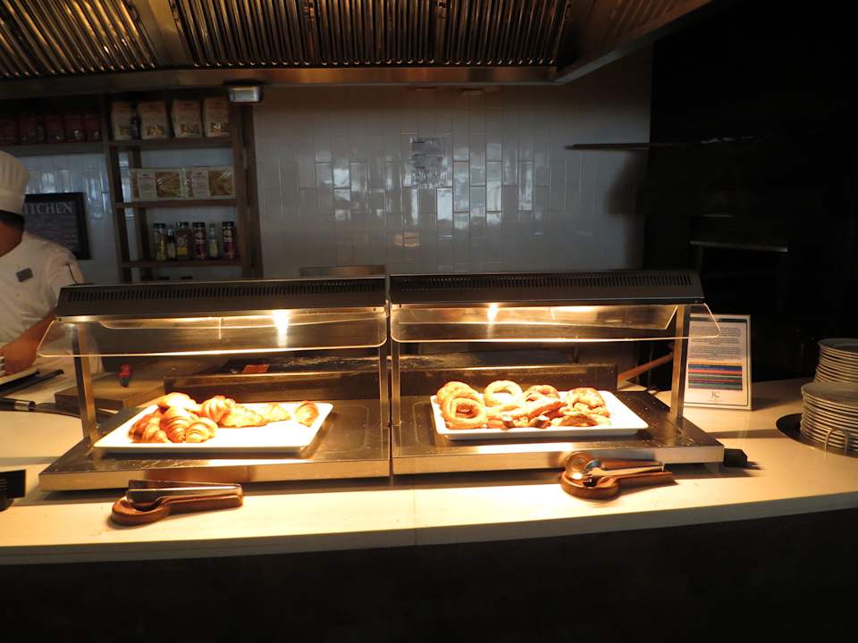 Das reichhaltige Frühstücksbuffet IC Hotels Santai Family Resort