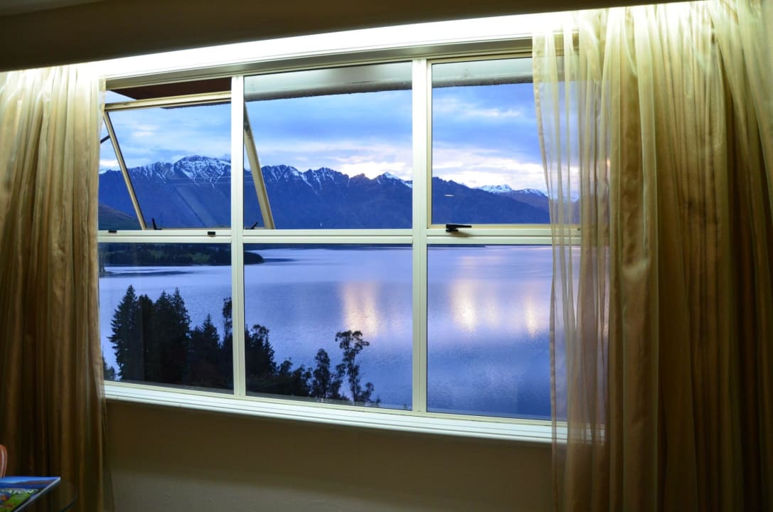 Výhľad z izby Mercure Queenstown Resort