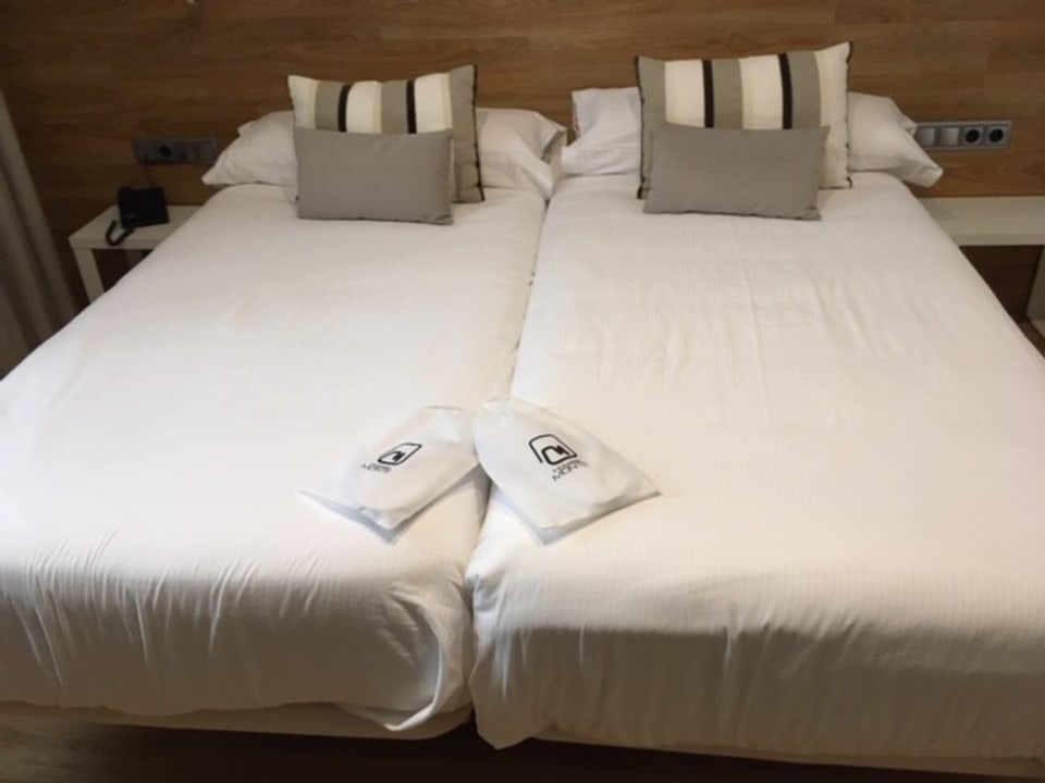 Zimmer Hotel Monte Carmelo