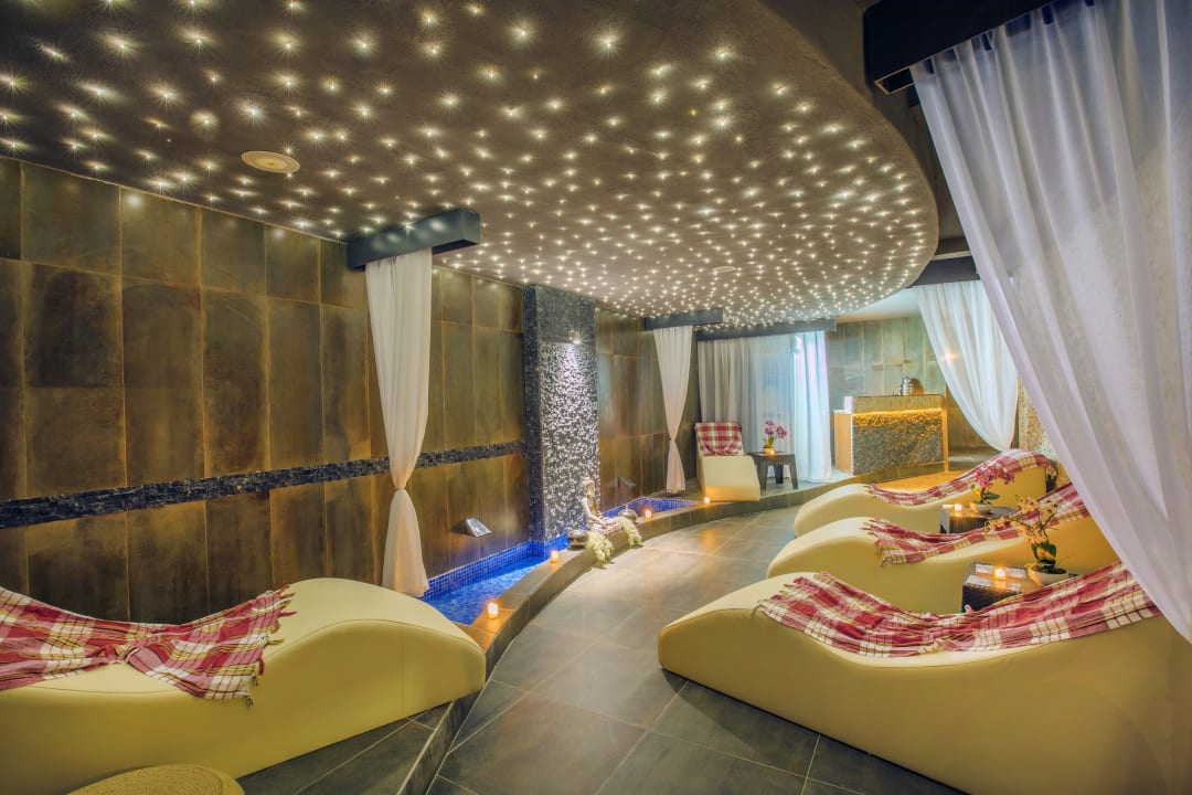 Sport & Freizeit Hawaii Suite Beach Hotel