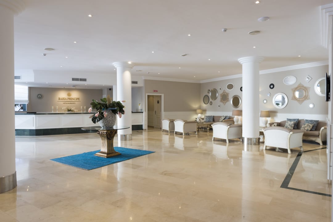 Lobby Bahia Principe Sunlight Coral Playa