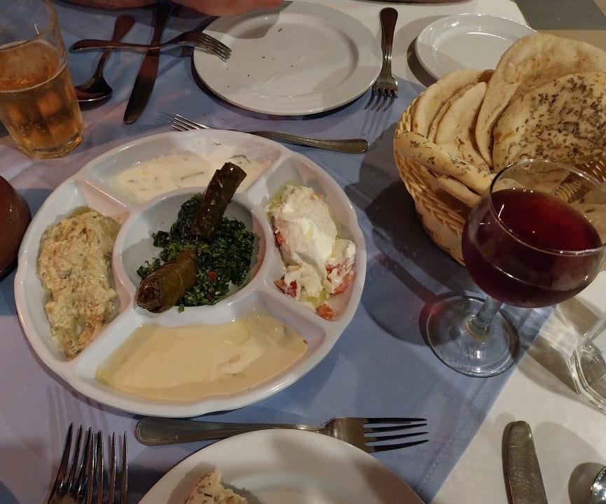 Gastro Brayka Bay Resort