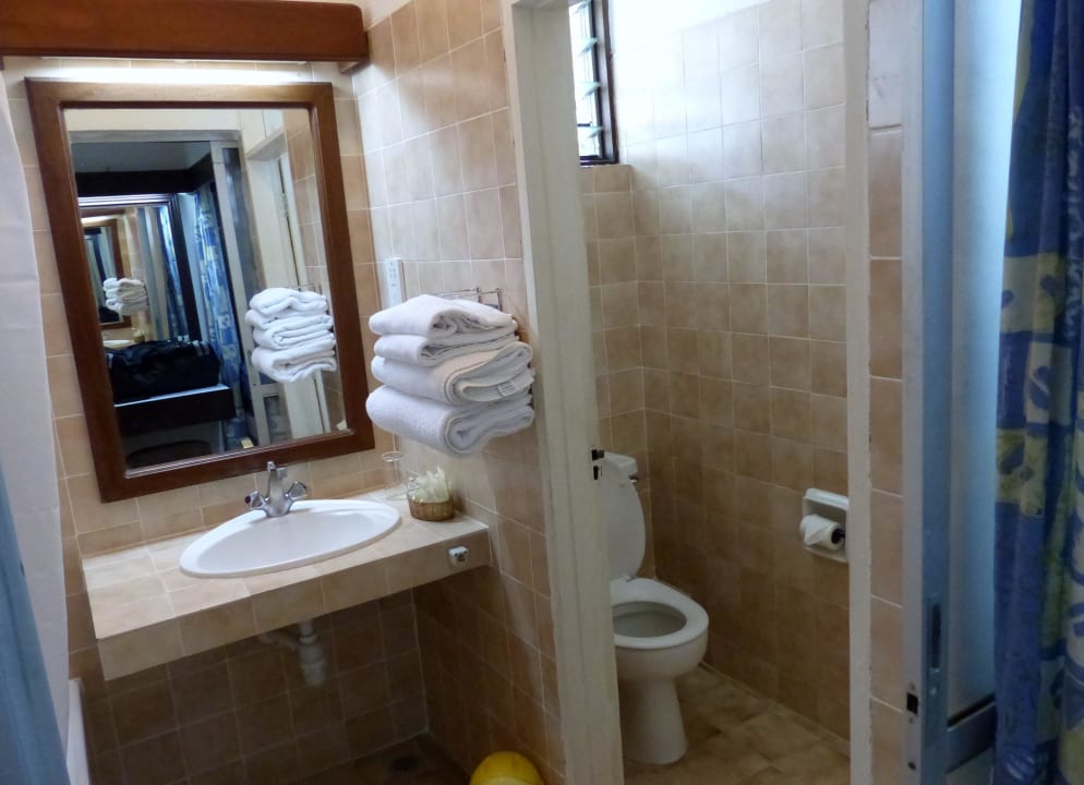 Der Rest des Bades... Hotel Traveller's Club