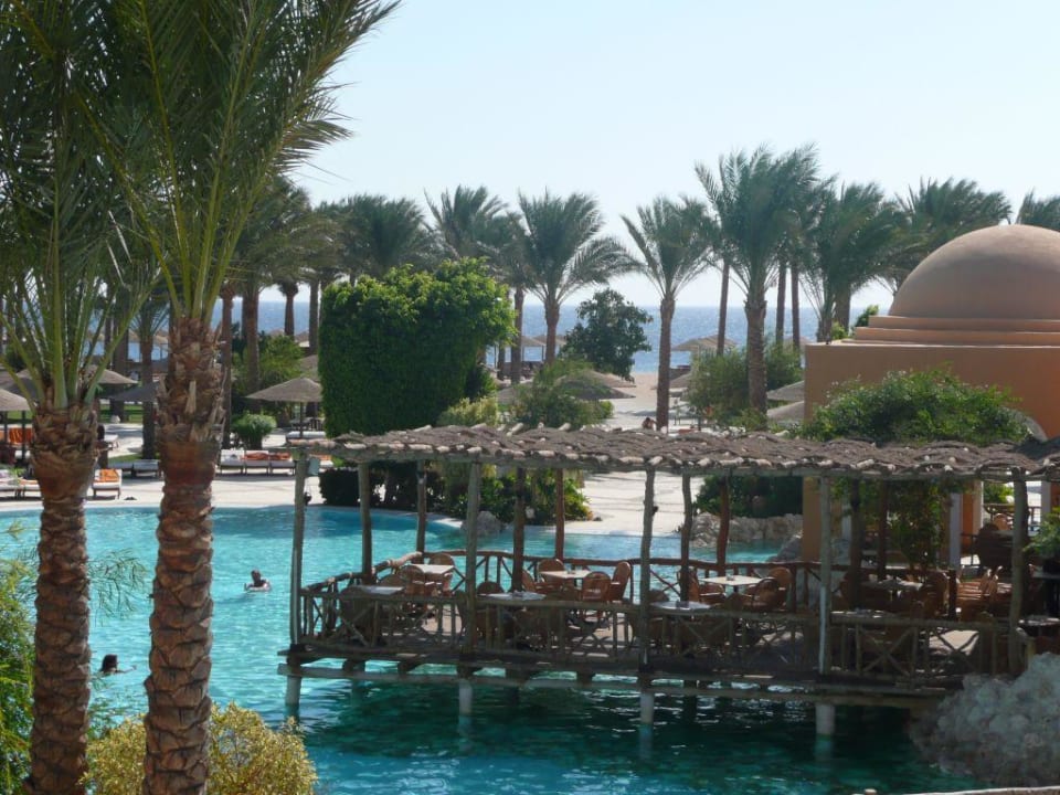 The Island Pool Restaurant Grand Makadi