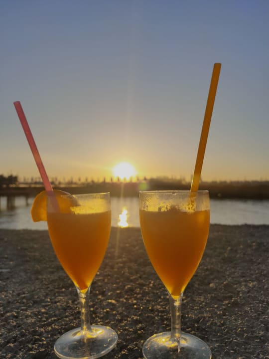 Gastro Azura Deluxe Resort & Spa Hotel