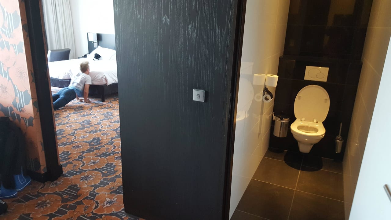 2. Schlafzimmer, separate Toilette Hotel Van der Valk Hotel Duiven-Arnhem A12