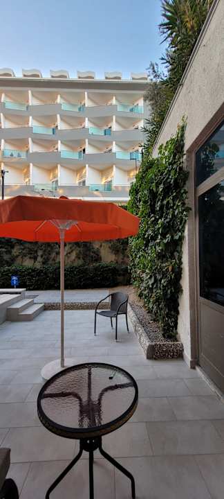 Zimmer Commodore Elite Suites & Spa - Adults only