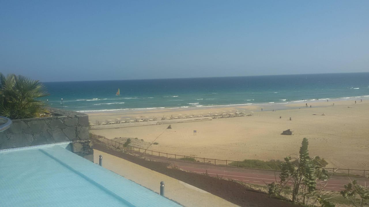 Pool mit Meerblick Iberostar Waves Playa Gaviotas