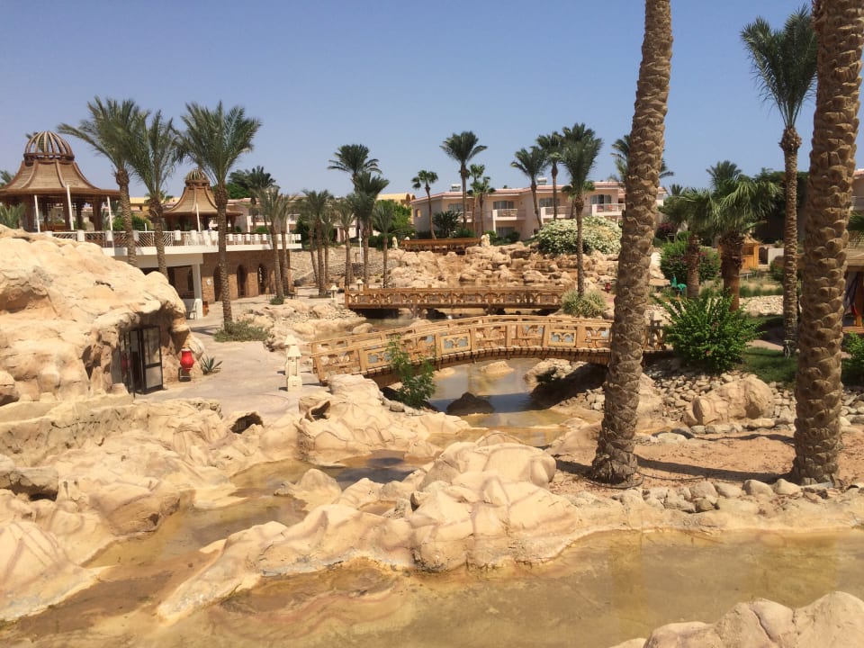 Gartenanlage Parrotel Beach Resort