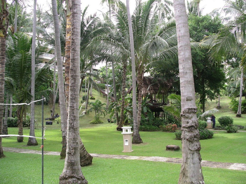 Strandbahn Cape Panwa Hotel