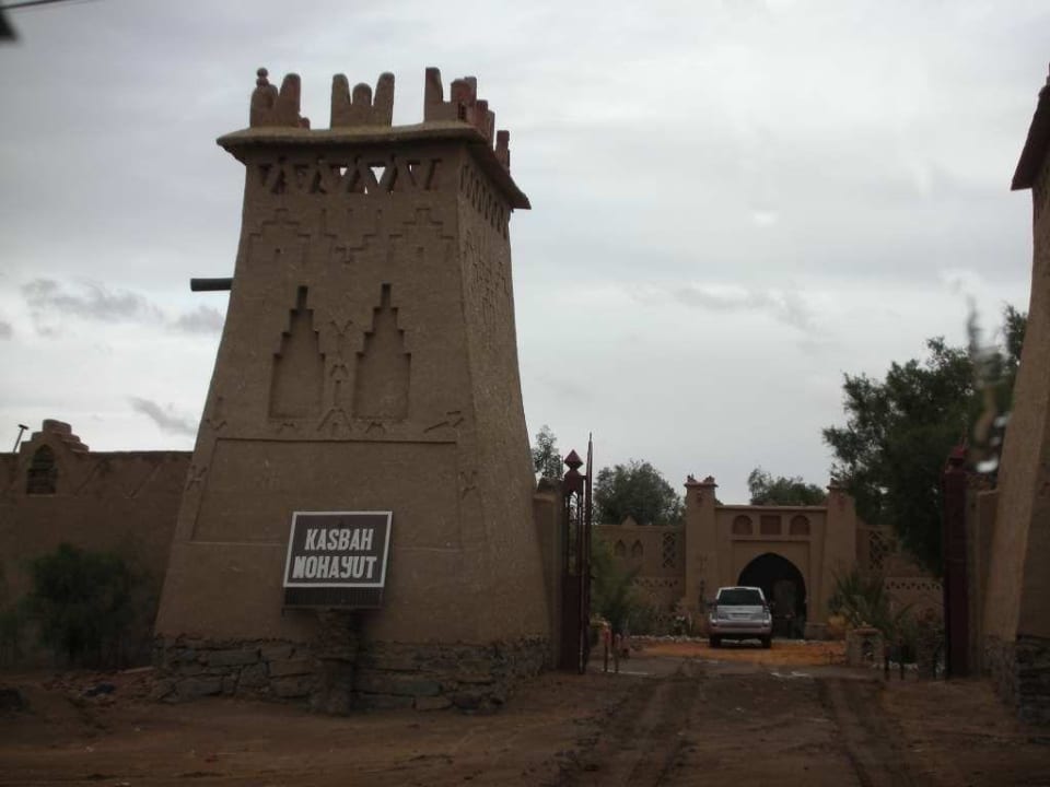 Der Haupeingang des Hotels Hotel Kasbah Mohayut