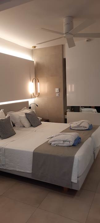 Zimmer Hotel Calypso Beach