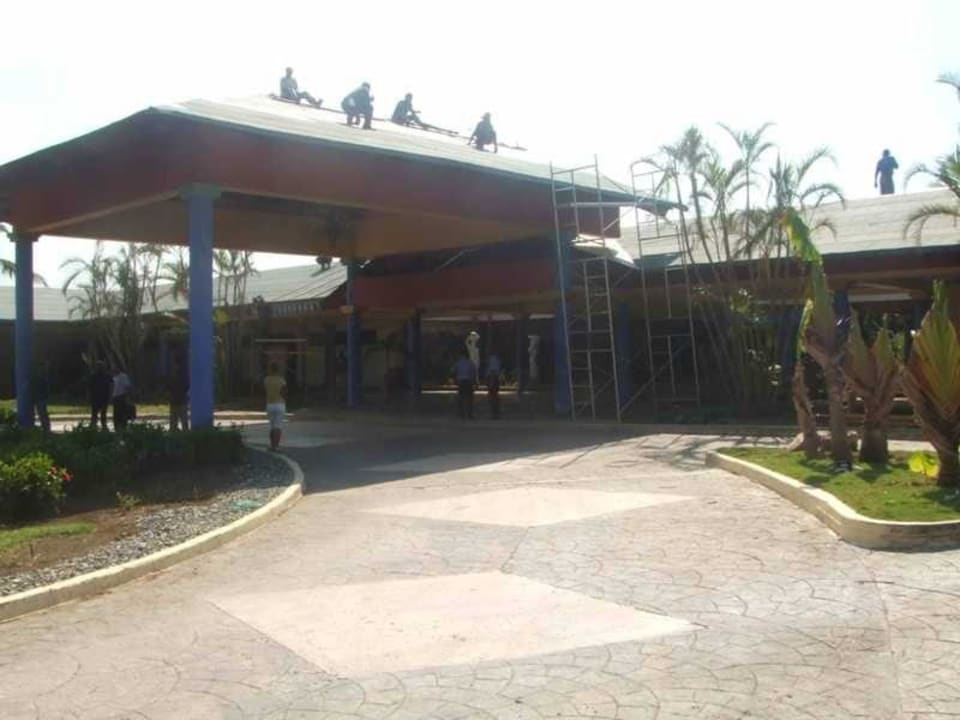 Aufbauarbeiten nach IKE Paradisus Rio de Oro Resort & Spa - Adults only