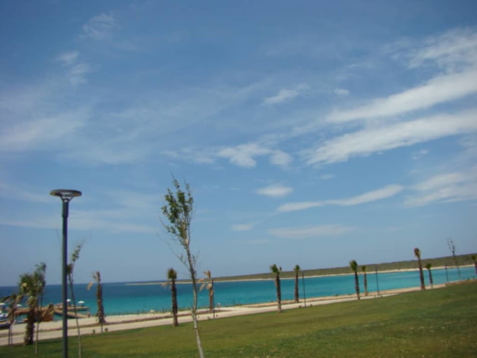 Widok na plażę Aquasis De Luxe Resort & Spa