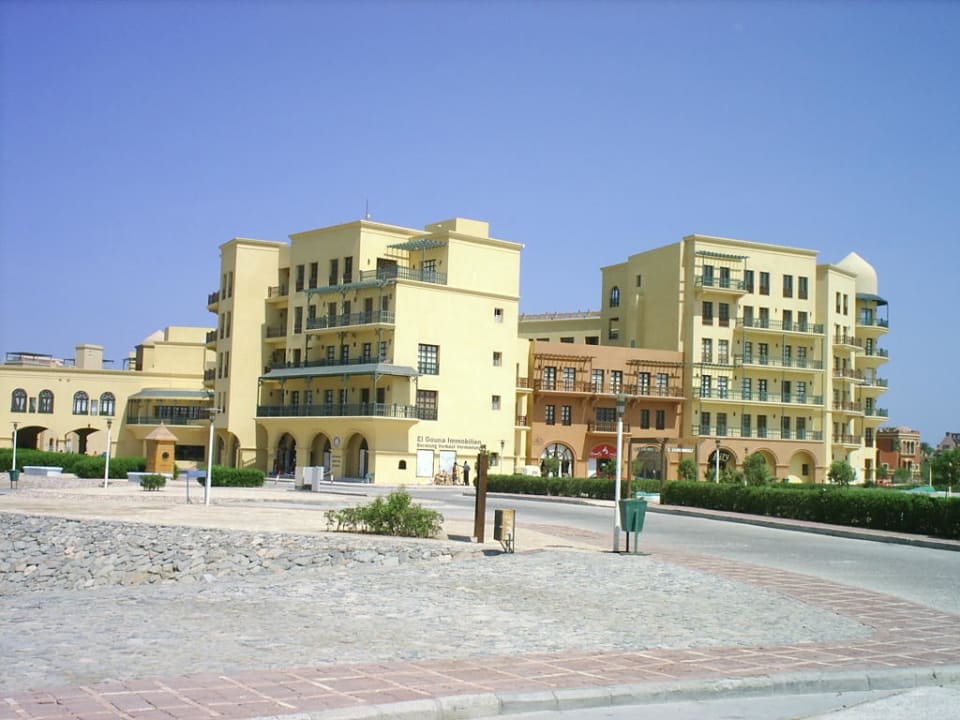 Einfahrt ins Hotel Hotel Three Corners Ocean View prestige - Adults only