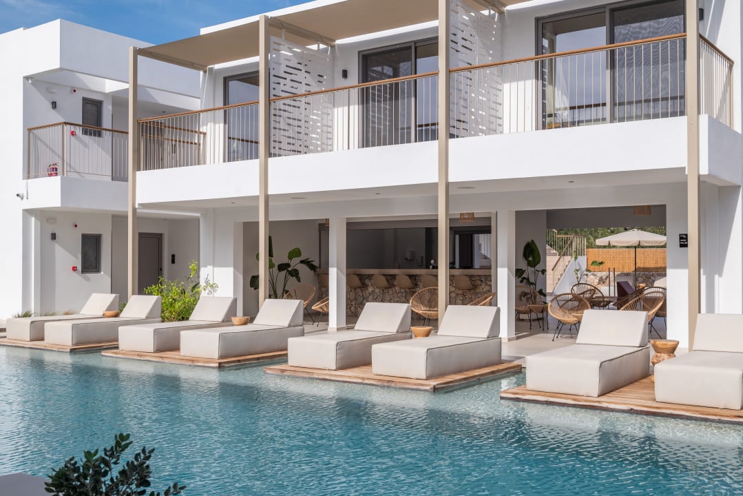 Pool Paralos Kyma Dunes