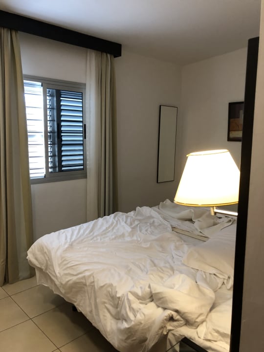 Zimmer HL Miraflor Suites Hotel