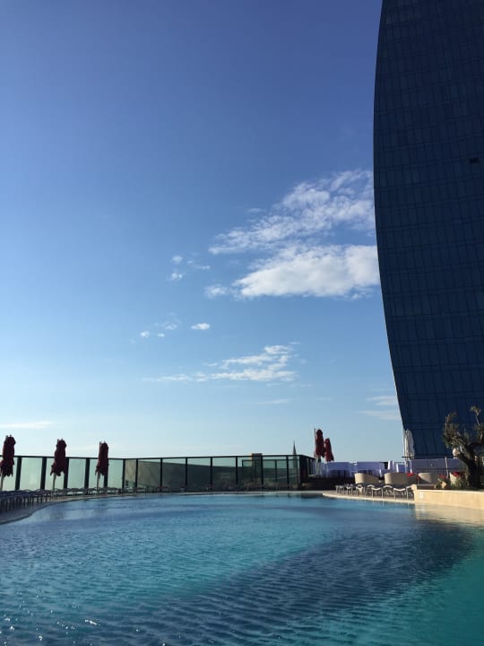 Pool Hotel Fairmont Baku