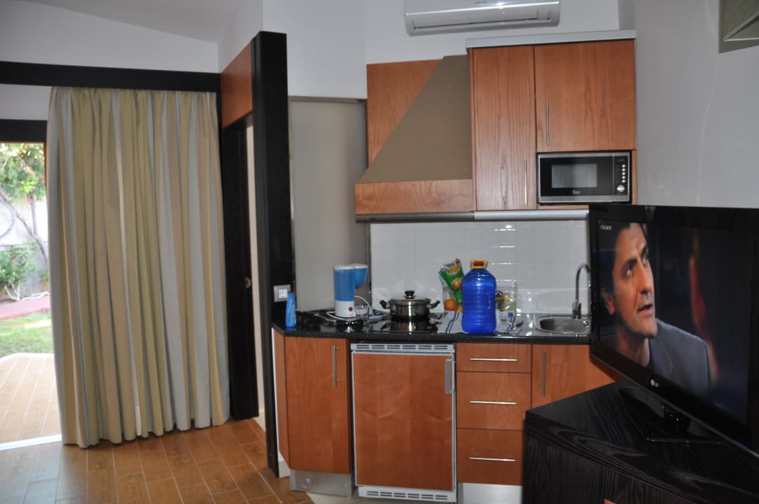 Küchenzeile HL Miraflor Suites Hotel