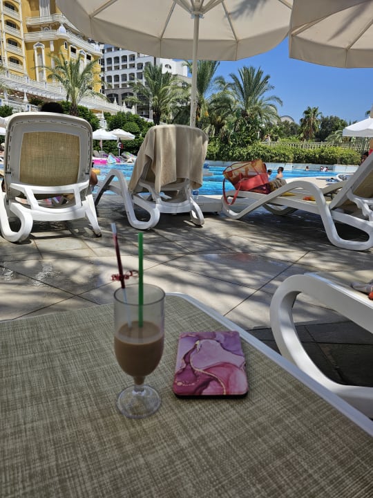 Pool Royal Holiday Palace