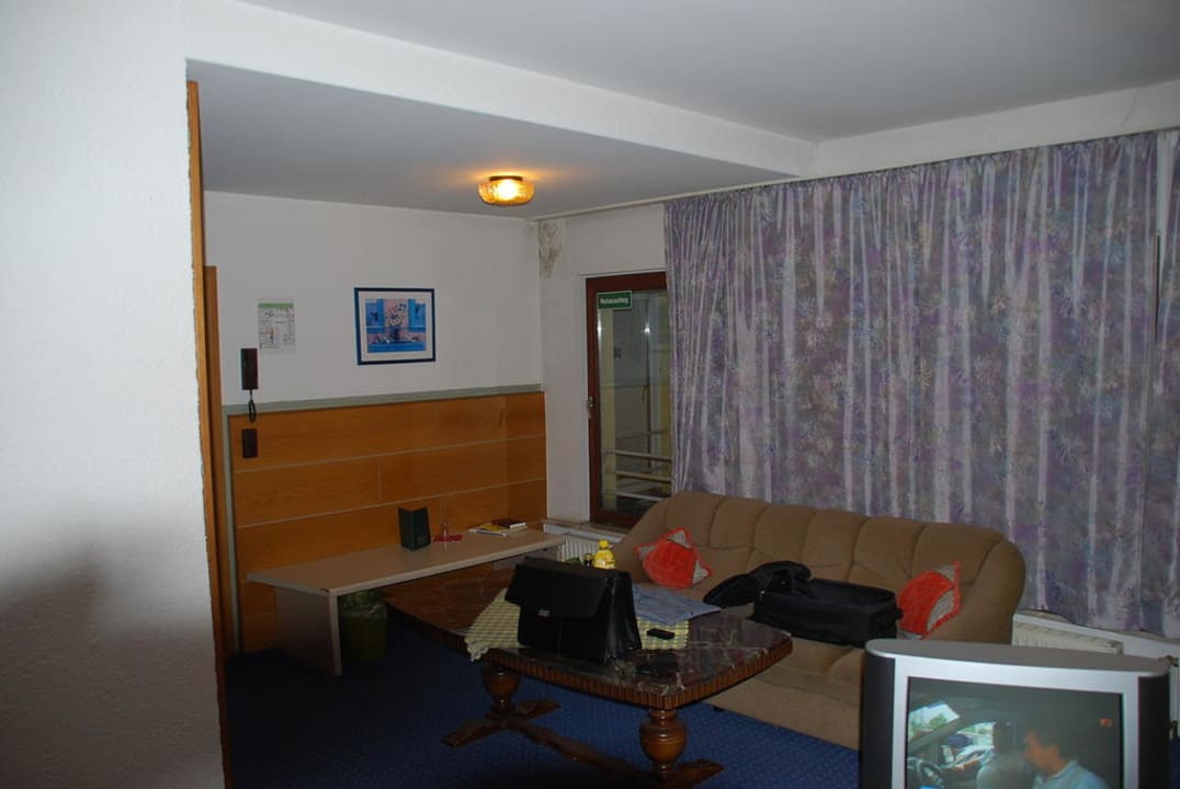 Putz fällt von Wand City Hotel Saarbrücken