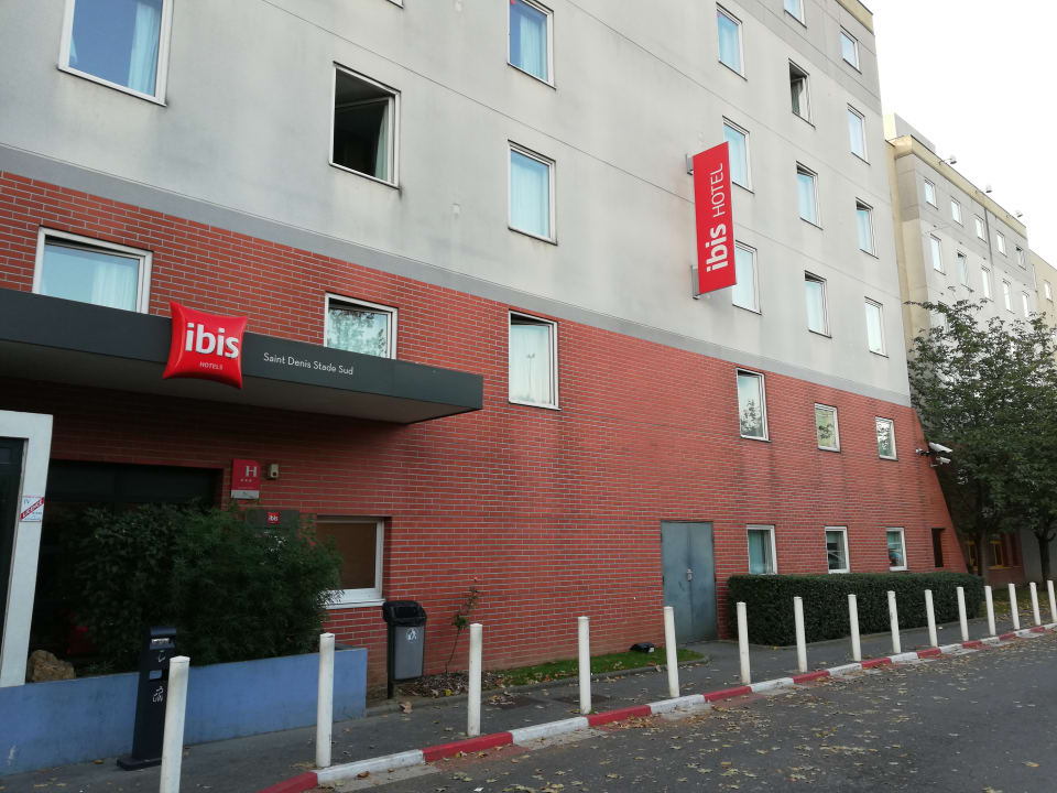 Lobby Hotel Ibis Paris St Denis Stade Sud