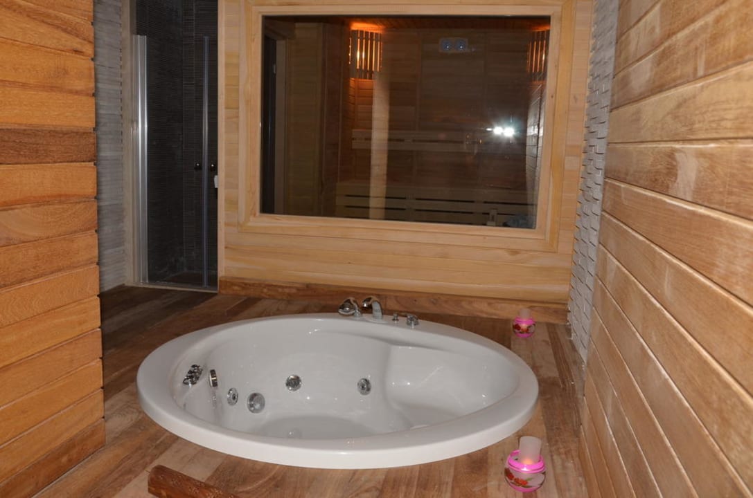 Jakuzzi Seher Sun Palace Resort & Spa