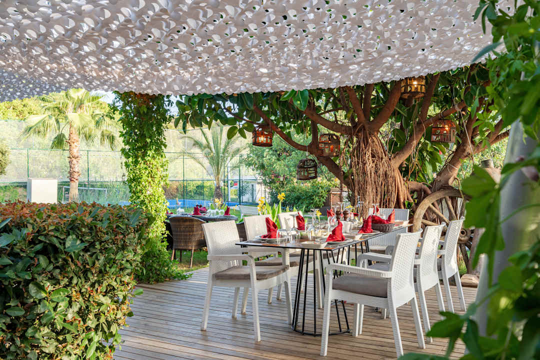 Gastro Justiniano Deluxe Resort