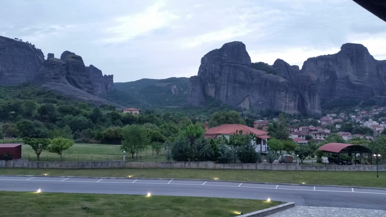 Ausblick Grand Meteora Hotel