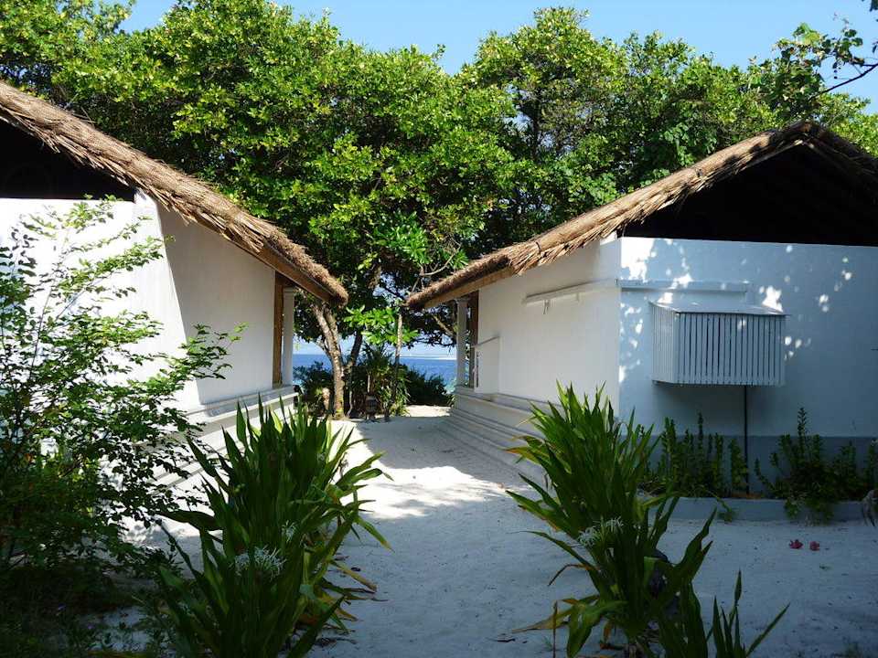 Standardbungalow auf Westseite mit Open-Air Bad NH Collection Maldives Reethi Resort