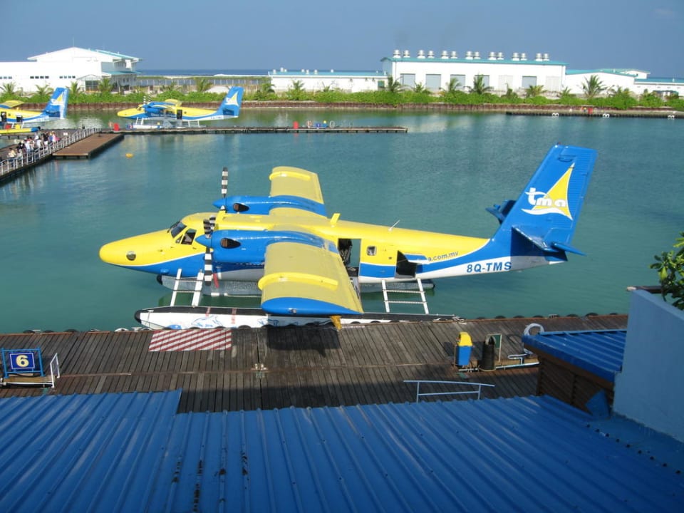 Das Wasserflugzeug Mirihi Island Resort
