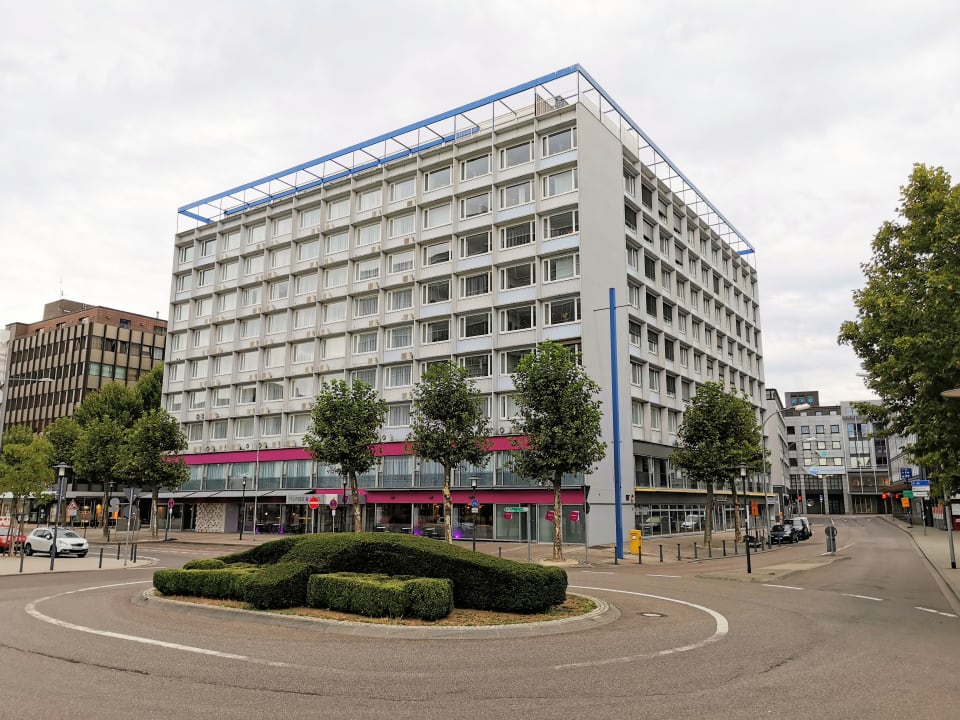 Außenansicht Premier Inn Saarbrücken City Centre
