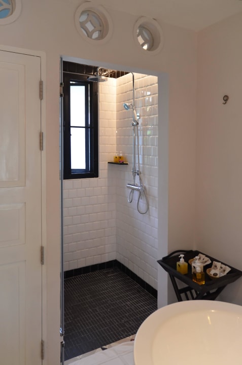 Bad Hibiscus Grand Deluxe Moracea by Khao Lak Resort